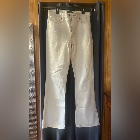 Banana Republic Denim - Banana Republic Ecru Relaxed Bootcut Flare Jeans